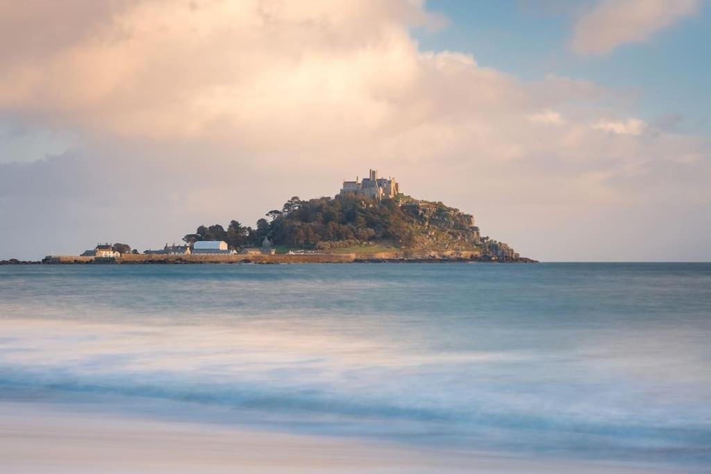 Room 1, Hotel Style Double Bedroom In Marazion Dış mekan fotoğraf